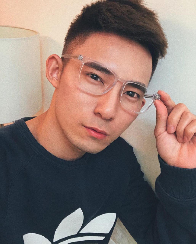 小伟的第一张照片--江苏中老年相亲网