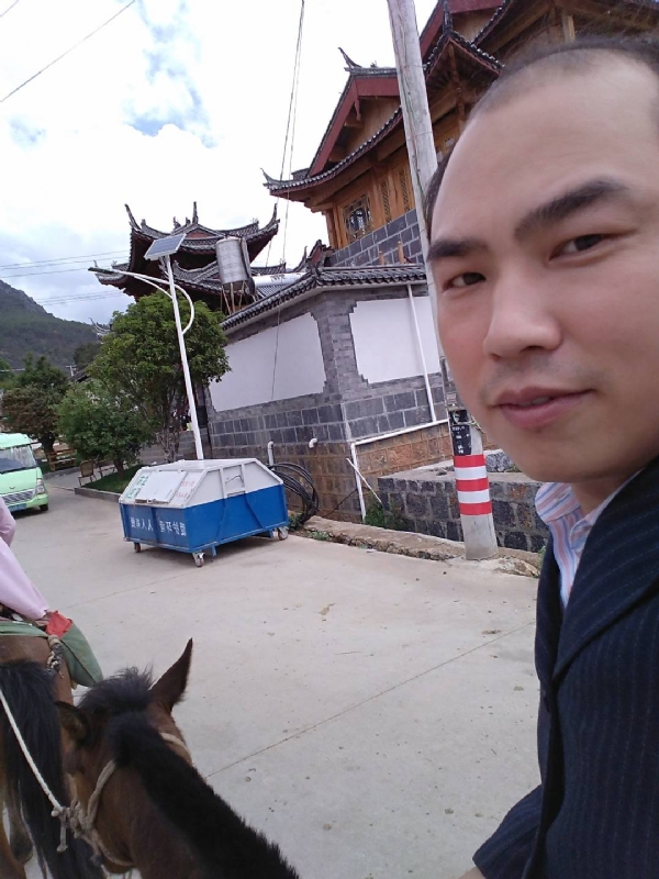 当代军人的第一张照片--江苏中老年相亲网