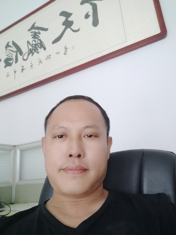 山丘的第一张照片--江苏中老年相亲网