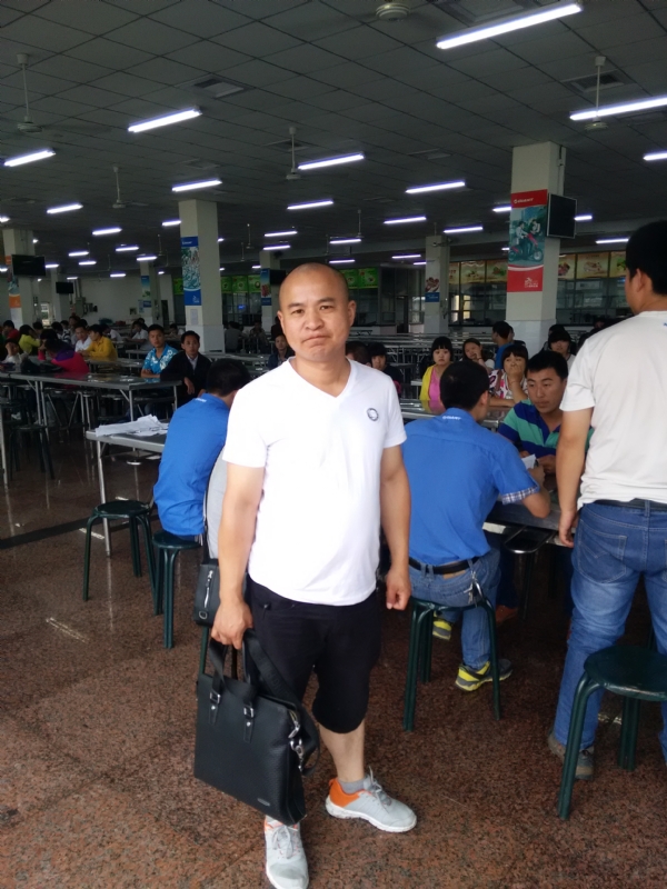 人在旅途的第五张照片--江苏中老年相亲网