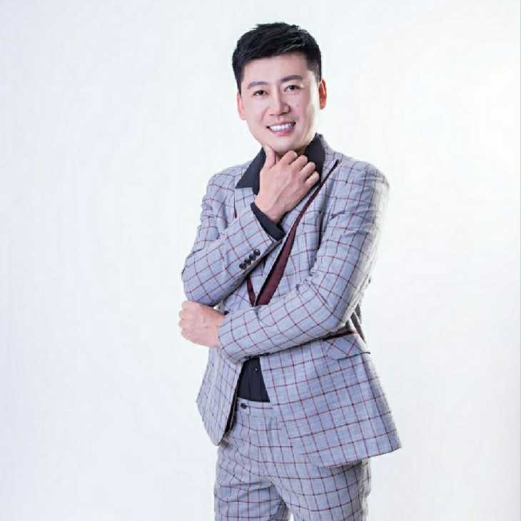 屋顶拾荒人的第一张照片--江苏中老年相亲网