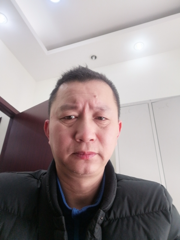 相视而笑的第一张照片--江苏中老年相亲网