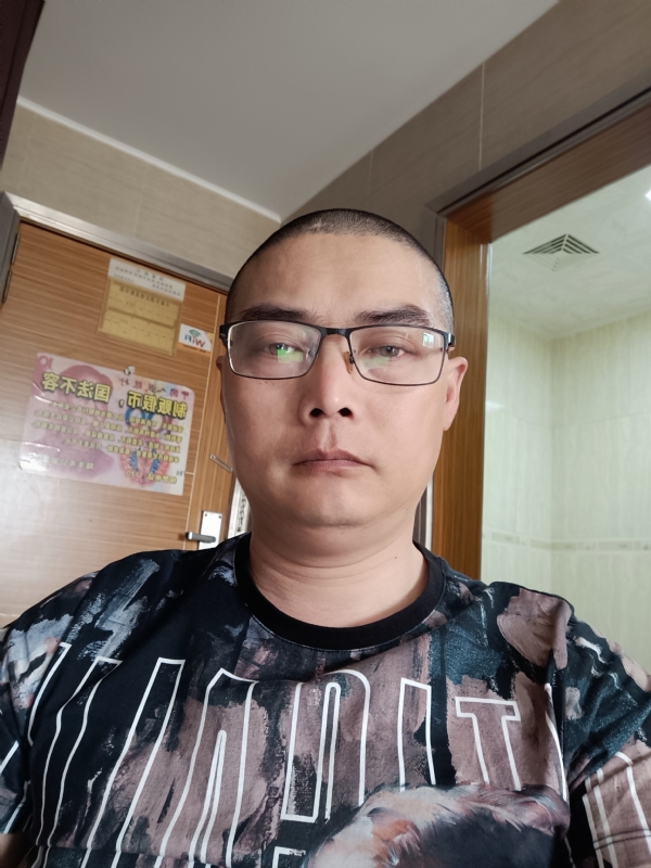 心梦无痕的第一张照片--江苏中老年相亲网