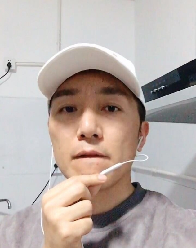 简单人生的第一张照片--江苏中老年相亲网