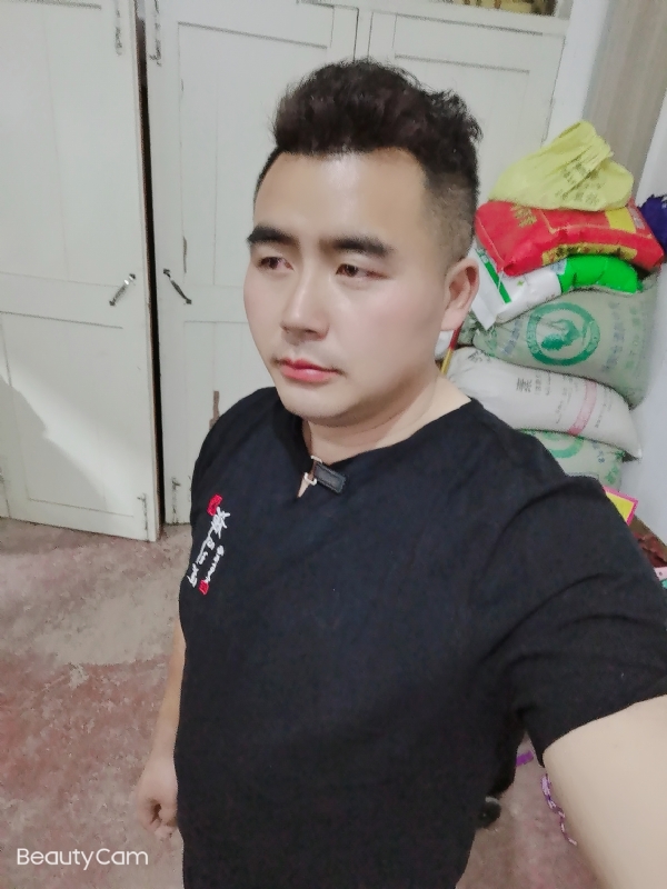阿杰的第一张照片--江苏中老年相亲网