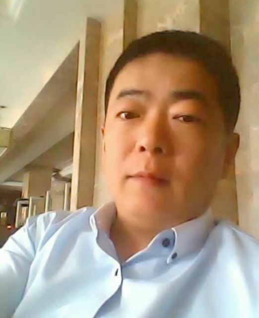 落叶随风的第一张照片--江苏中老年相亲网