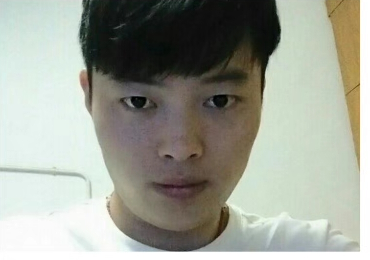 小张哥哥的第一张照片--江苏中老年相亲网
