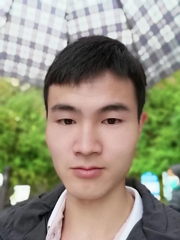 阳光男孩的第六张照片--江苏中老年相亲网
