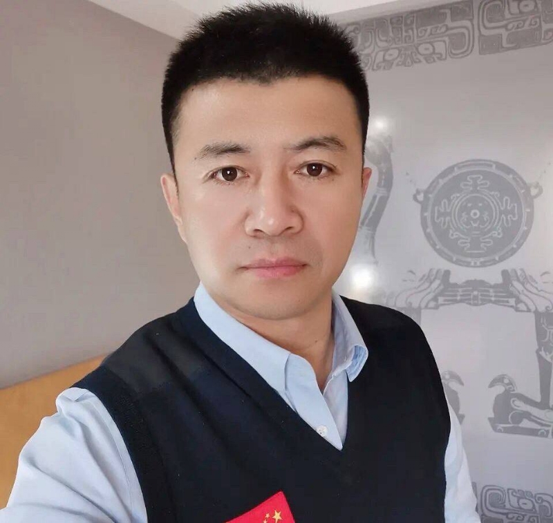 生在红旗下的第一张照片--江苏中老年相亲网